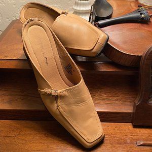 NWOT Tan Bellini Mules Size 10B
